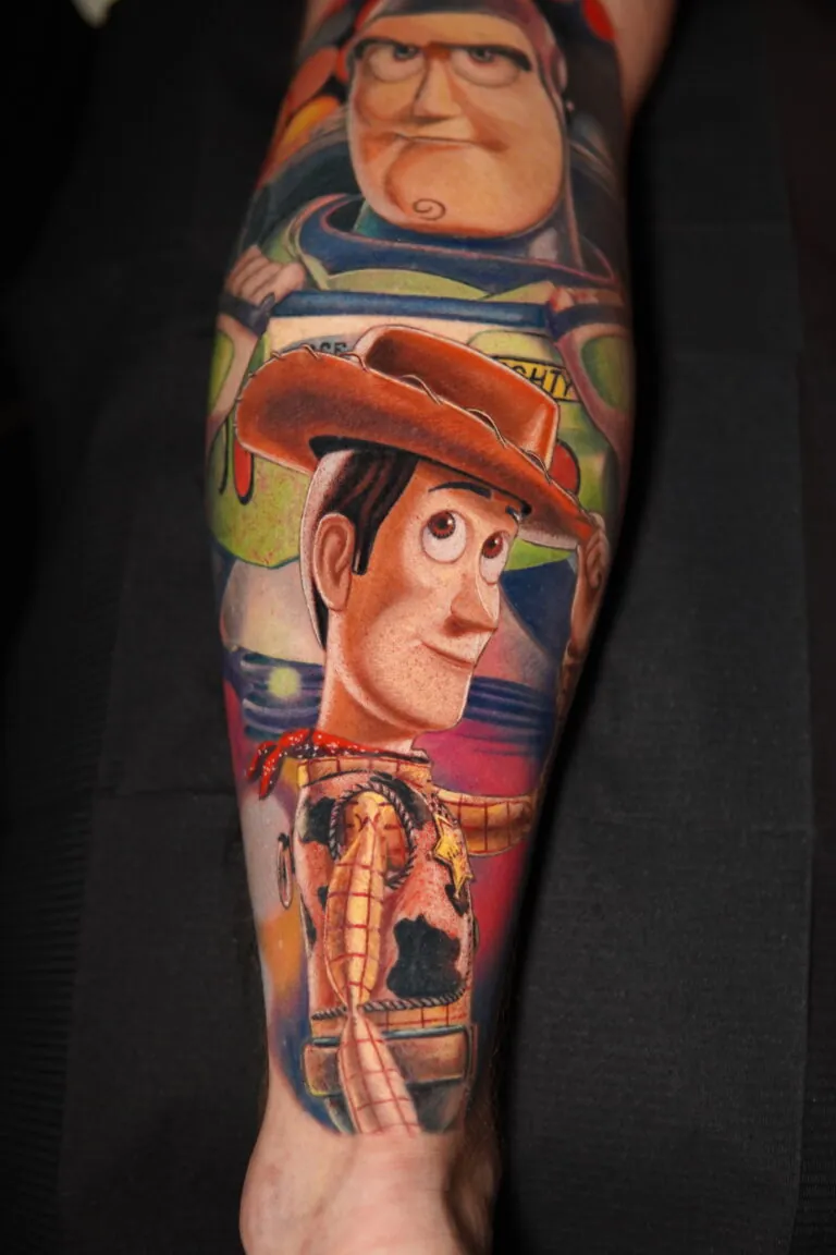 Kleurrijke Toy Story tattoo