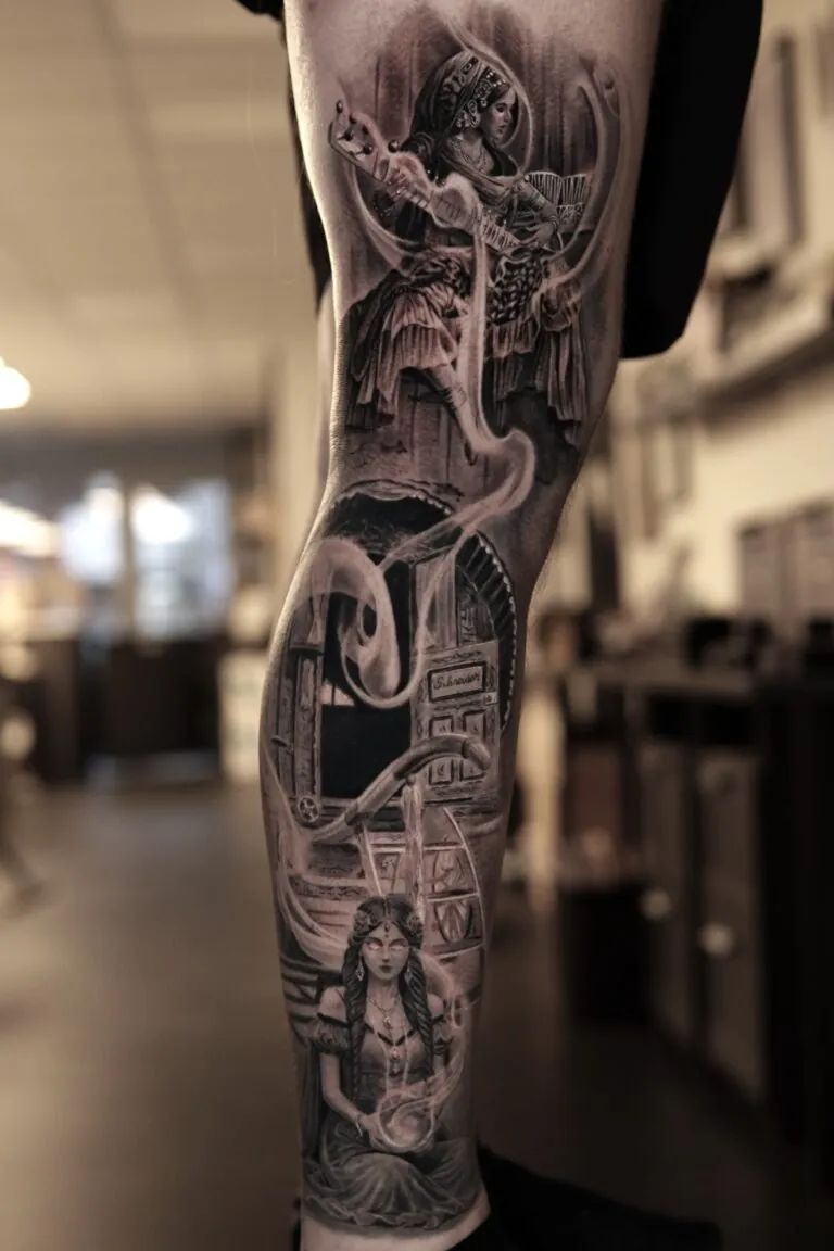 Black & grey sleeve